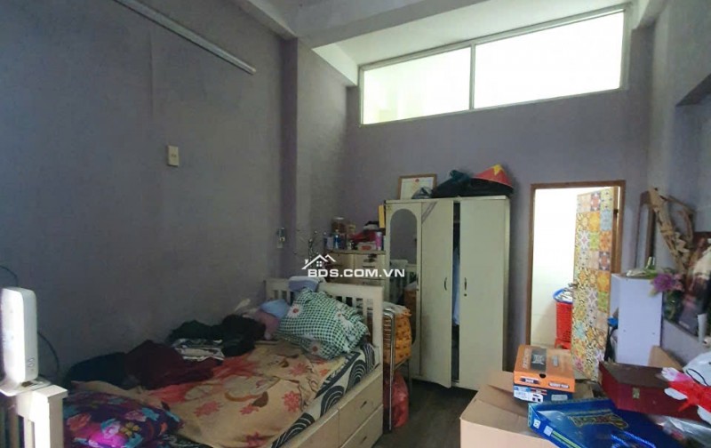 Nhà CMT8, Gần Ngã Tư Bảy Hiền Tân Bình, 35m2, 3Tầng Kiên cố, Sổ Nở Hậu Tài Lộc. Chỉ 4.7Tỷ.